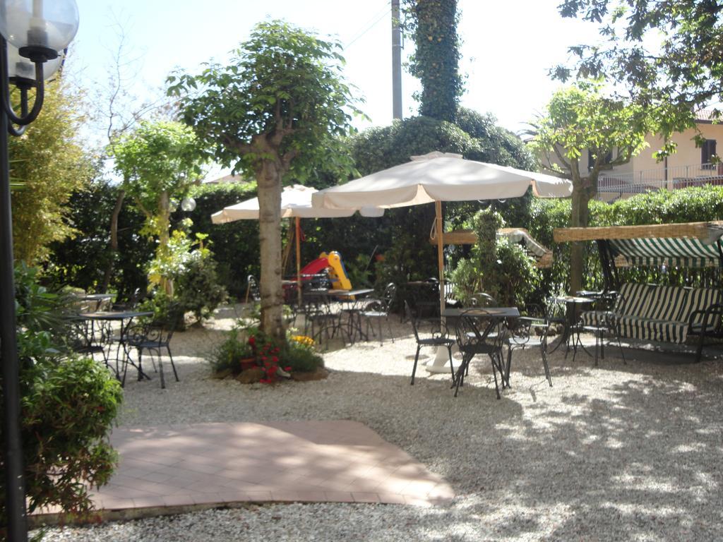Hotel San Siro Марина ди Пиетрасанта Екстериор снимка