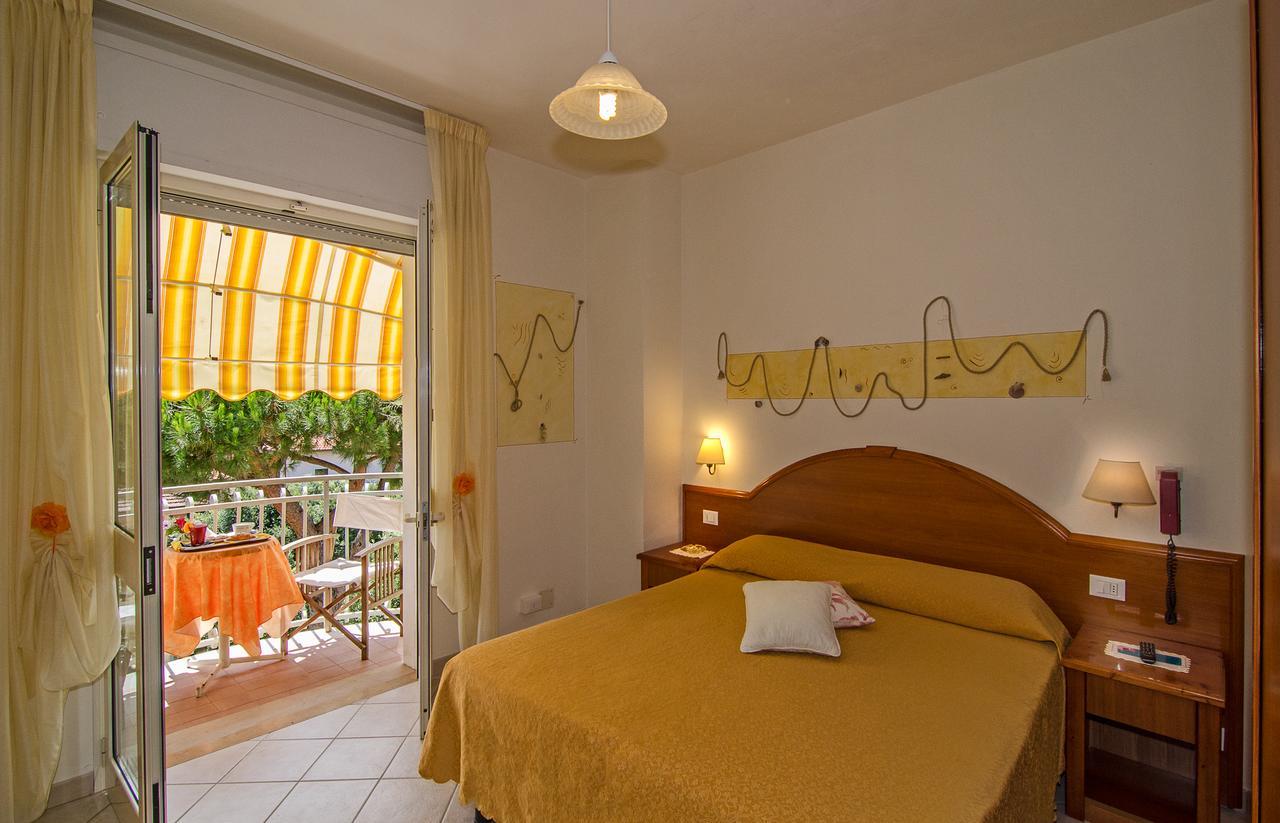 Hotel San Siro Марина ди Пиетрасанта Екстериор снимка